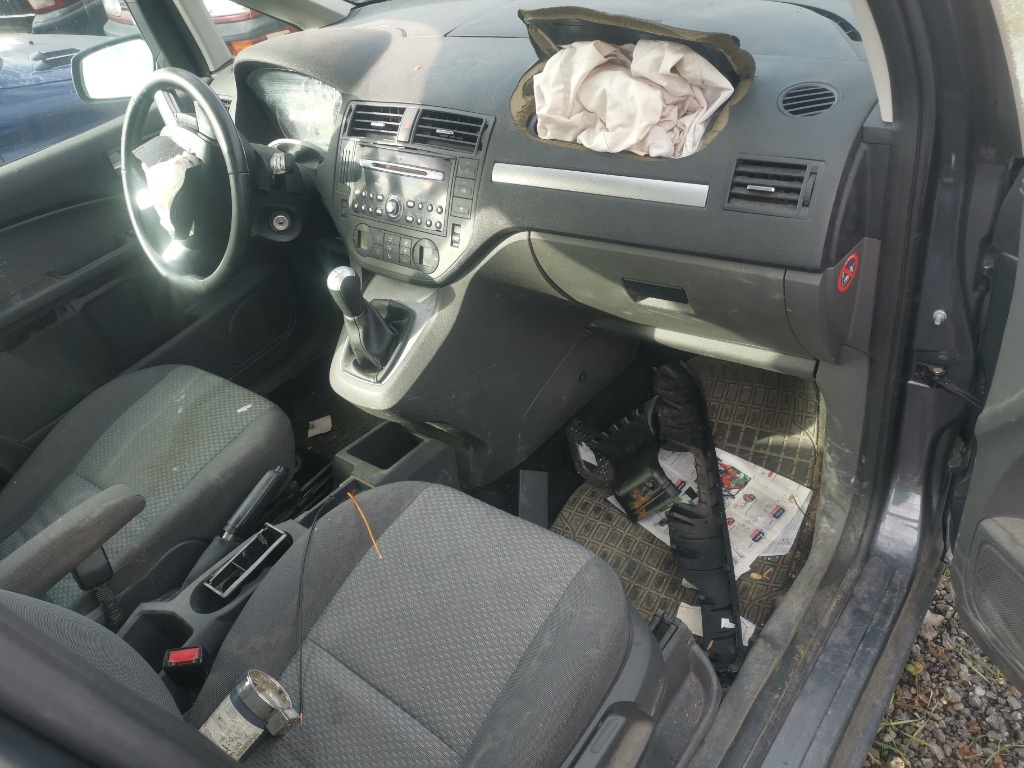 Oglinda dreapta completa Ford Focus C-Ma