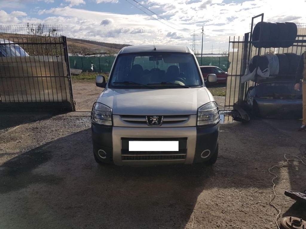 Oglinda dreapta completa Peugeot Partner 2003 FURGON 2.0 D