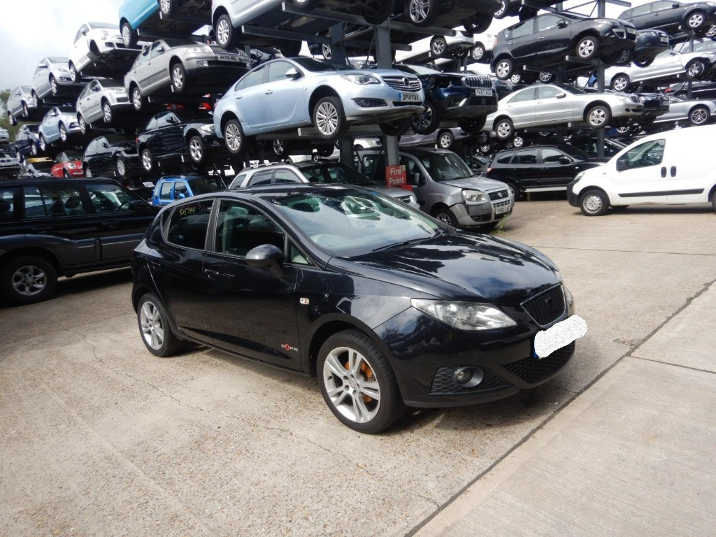 Oglinda dreapta completa Seat Ibiza 5 2011 HATCHBACK 1.4 i