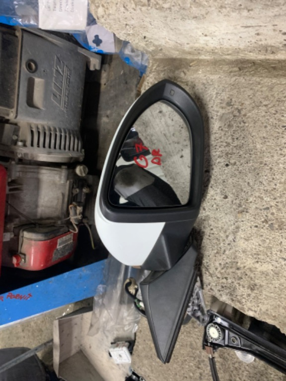 Oglinda dreapta completa (volan normal) VW Golf 7 (6 fire la mufa)