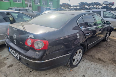 Oglinda dreapta completa Volkswagen Passat B6 2006