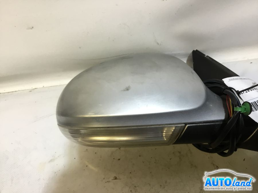Oglinda Dreapta Electrica cu Semnalizare, 6 Fire Volkswagen PASSAT 3C2 2005