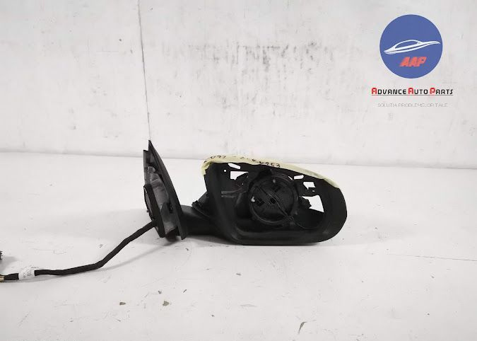 Oglinda Dreapta originala Mercedes-Benz GLC 1 2015 2016 2017 2018 2019 2020 Mercedes-Benz GLC 1 2015 2016 2017 2018 2019 2020