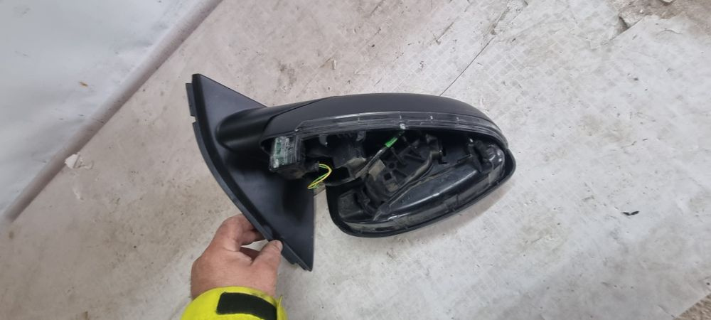 Oglinda dreapta peugeot 308
