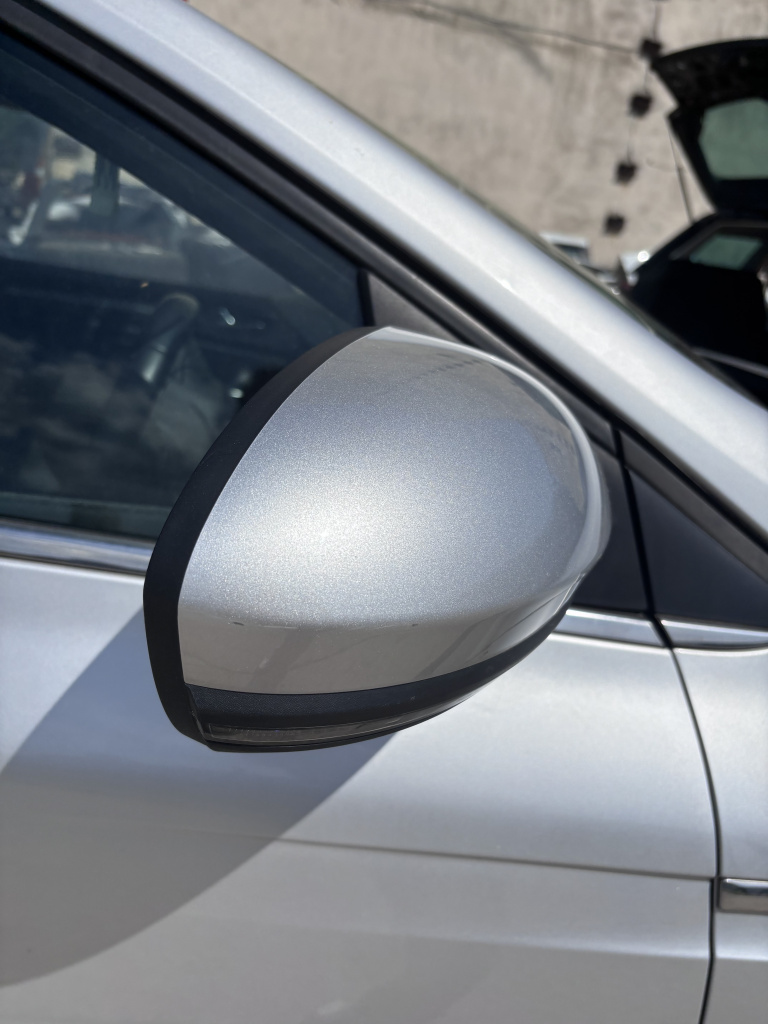 Oglinda Dreapta rabatare electrica Renault Megane 4 1.2 Benzina 2017, -
