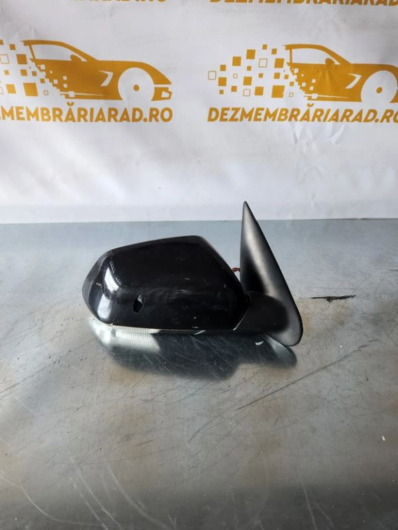Oglinda Dreapta Skoda Octavia 2 Electrica Cu 8 Fire La Mufa Mic Defect La Carcasa