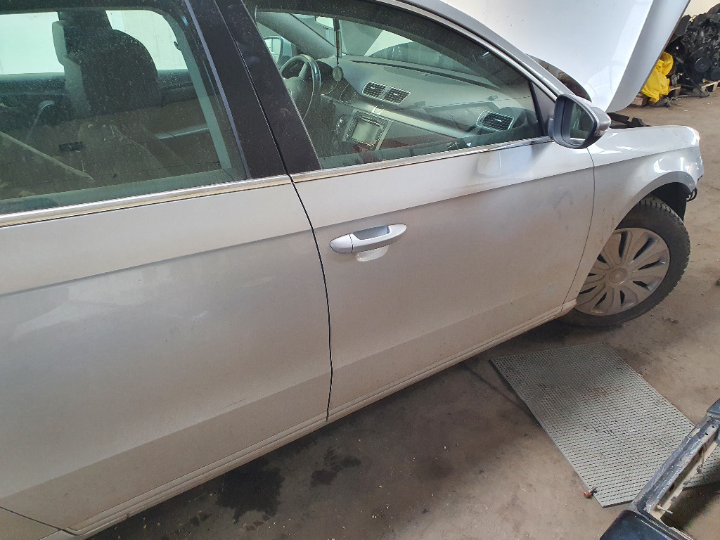 Oglinda Dreapta Volkswagen Passat B7, 2011, Break