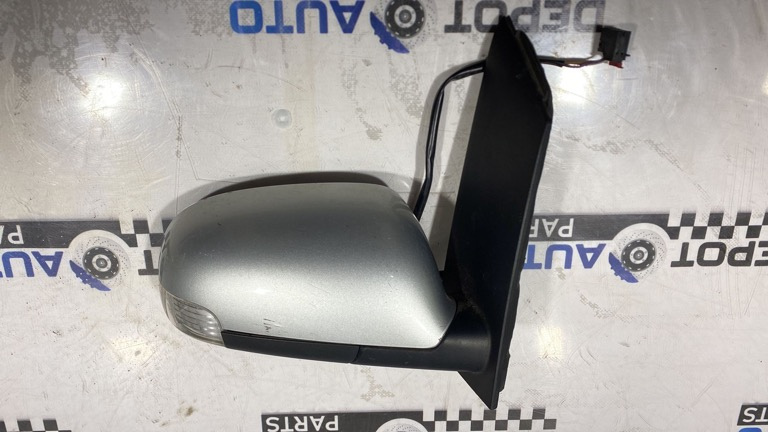 OGLINDA DREAPTA VOLKSWAGEN TOURAN (id: M