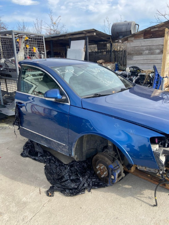 Oglinda dreapta Vw Passat B6 2010