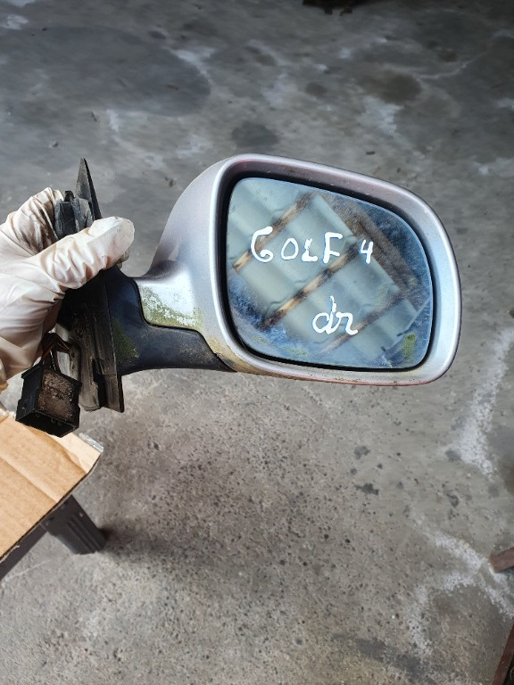 Oglinda electrica dreapta VW Golf 4