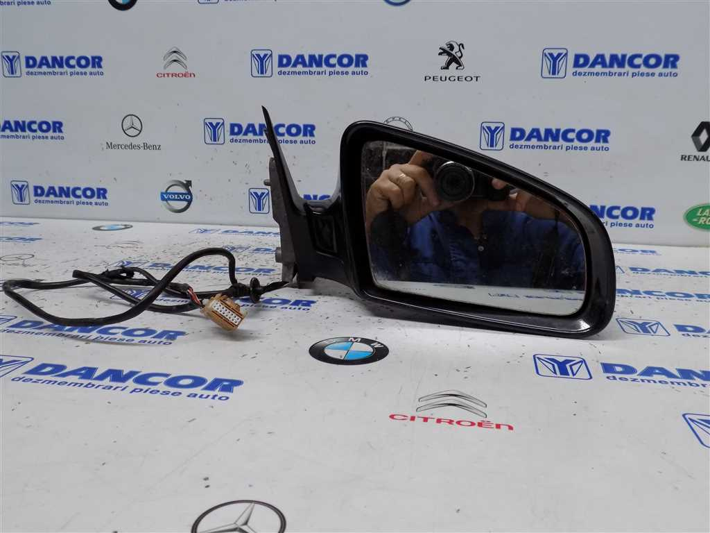 OGLINDA LATERALA DREAPTA AUDI A4(B6) 8E1858532A
