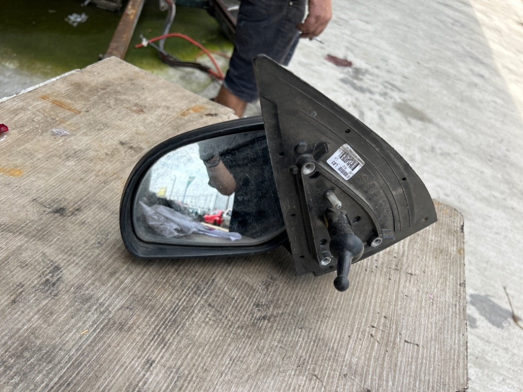 OGLINDA MANUALA GRUNDUITA - HYUNDAI i10 10-13, HYU