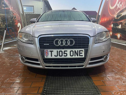 Oglinda/oglinzi Audi A4 B7 stanga/dreapta