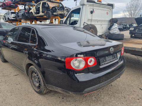 Oglinda retrovizoare interior Volkswagen Jetta 2010 sedan/berlina 1.6 benzina