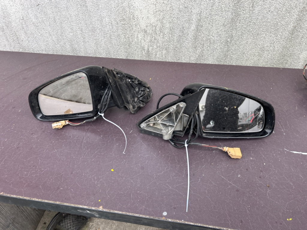 Oglinda stângă dreapta Audi A4 B7 2007