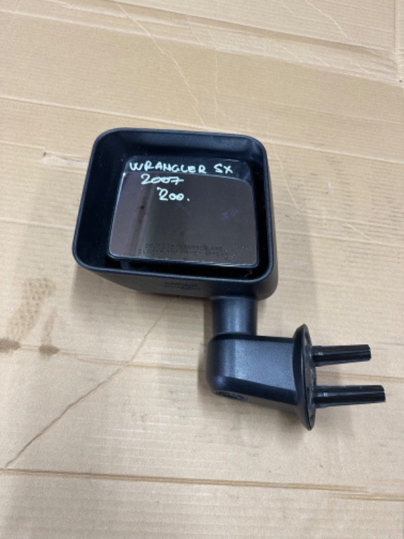 Oglinda stânga originala JEEP WRANGLER an 2007 in stare foarte buna, reglaj manual