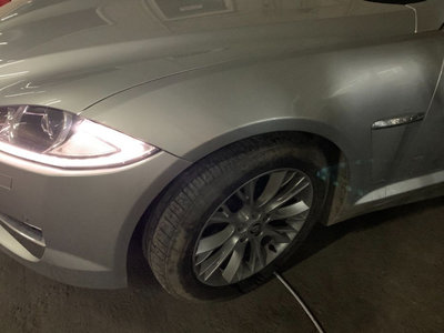 Oglinda stanga argintie Jaguar XF din 2012 Facelif