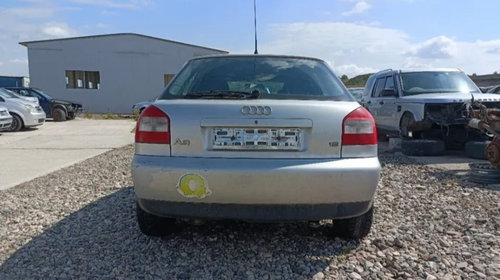 Oglinda stanga completa Audi A3 8L 2002 