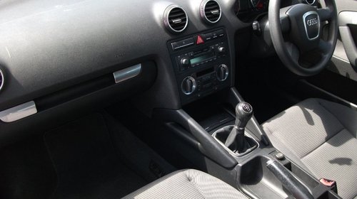 Oglinda stanga completa Audi A3 8P 2005 