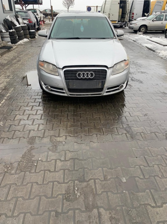 Oglinda stanga completa Audi A4 B7 2006 