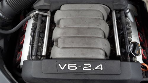 Oglinda stanga completa Audi A6 C6 2005 