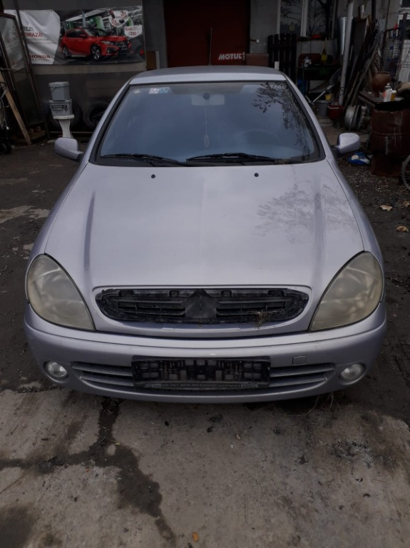 Oglinda stanga completa Citroen Xsara 2003 berlina 2.0 hdi