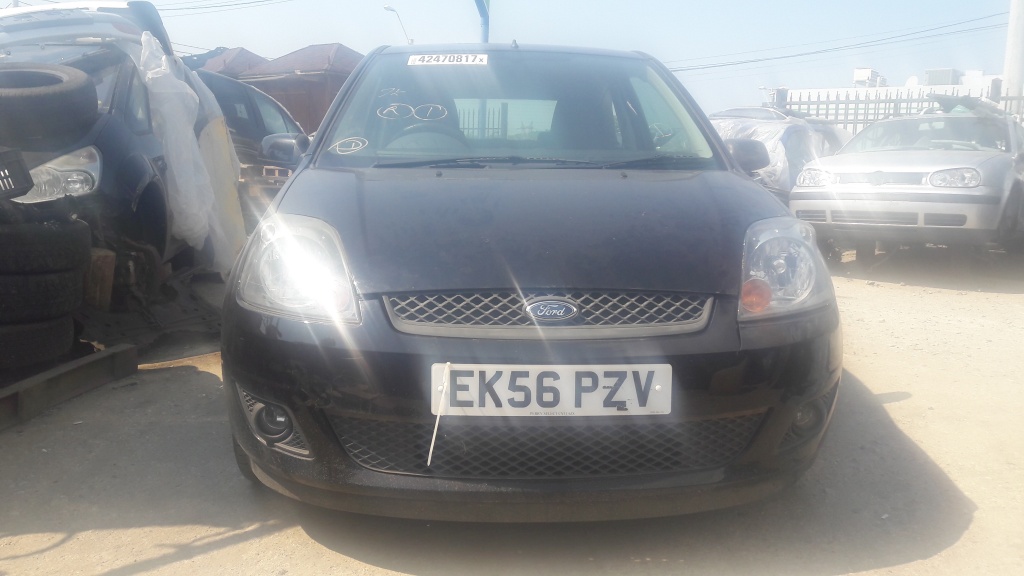 Oglinda stanga completa Ford Fiesta 2006 HATCHBACK 1.3 i