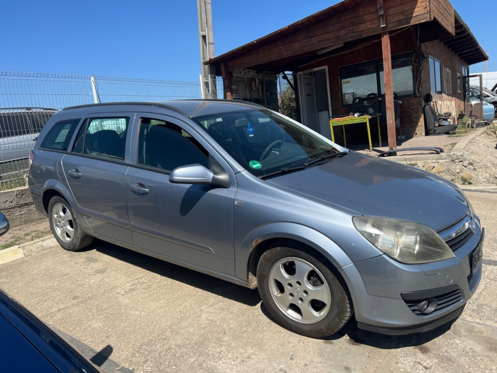Oglinda stanga completa Opel Astra H 200