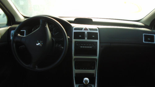 Oglinda stanga completa Peugeot 307 2005