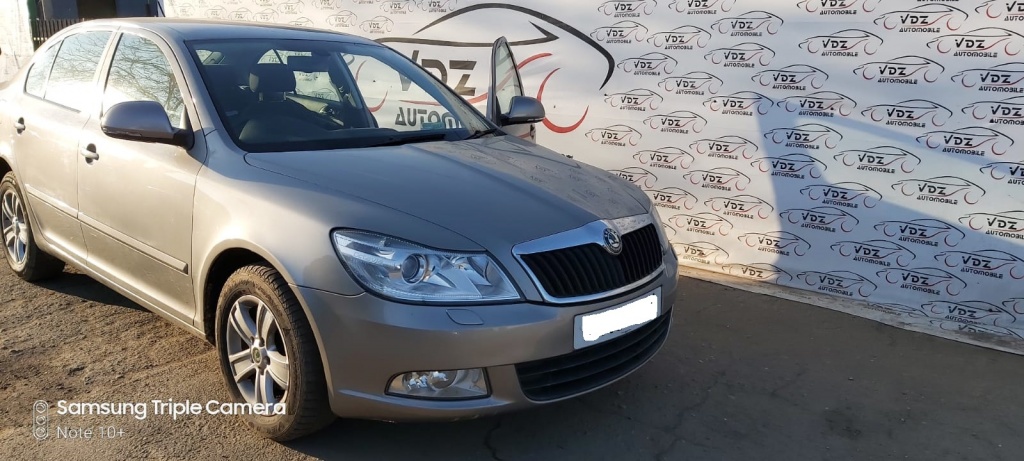 Oglinda stanga completa Skoda Octavia 2 2010 Berlina 1.6