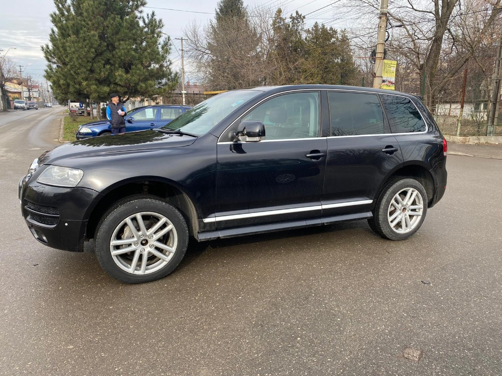 Oglinda stanga completa Volkswagen Touareg 7L 2006