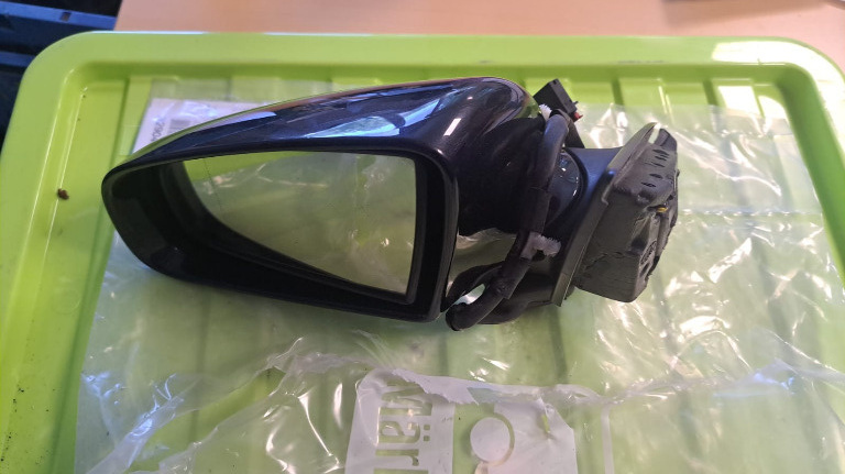 Oglinda stanga electrica Audi A3 8P 9 PINI cod 8P1