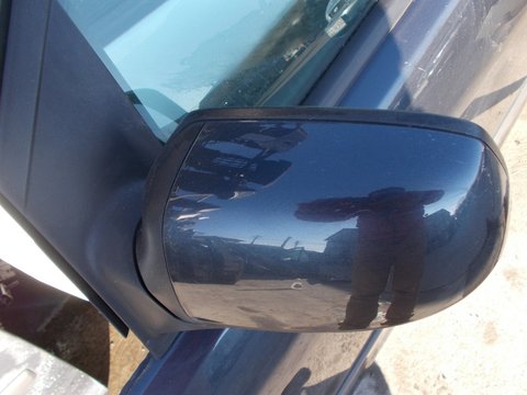 Oglinda stanga fata Ford Focus , din 2006
