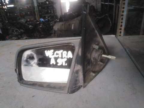 Oglinda stanga Opel Vectra A