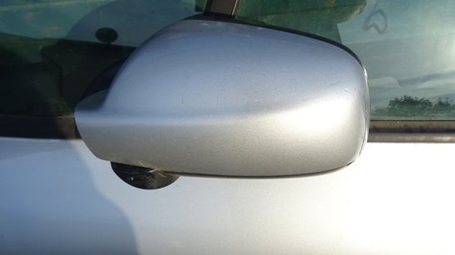Oglinda stanga Peugeot 307 SW din 2006 c