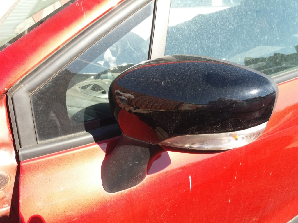 Oglinda stanga Renault Clio 4
