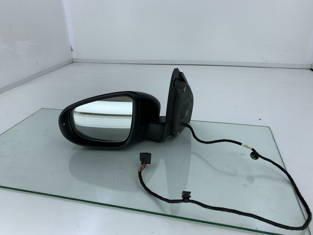 Oglinda stanga VW GOLF 6 CBDC 2008-2013 D5-2-3 5K0