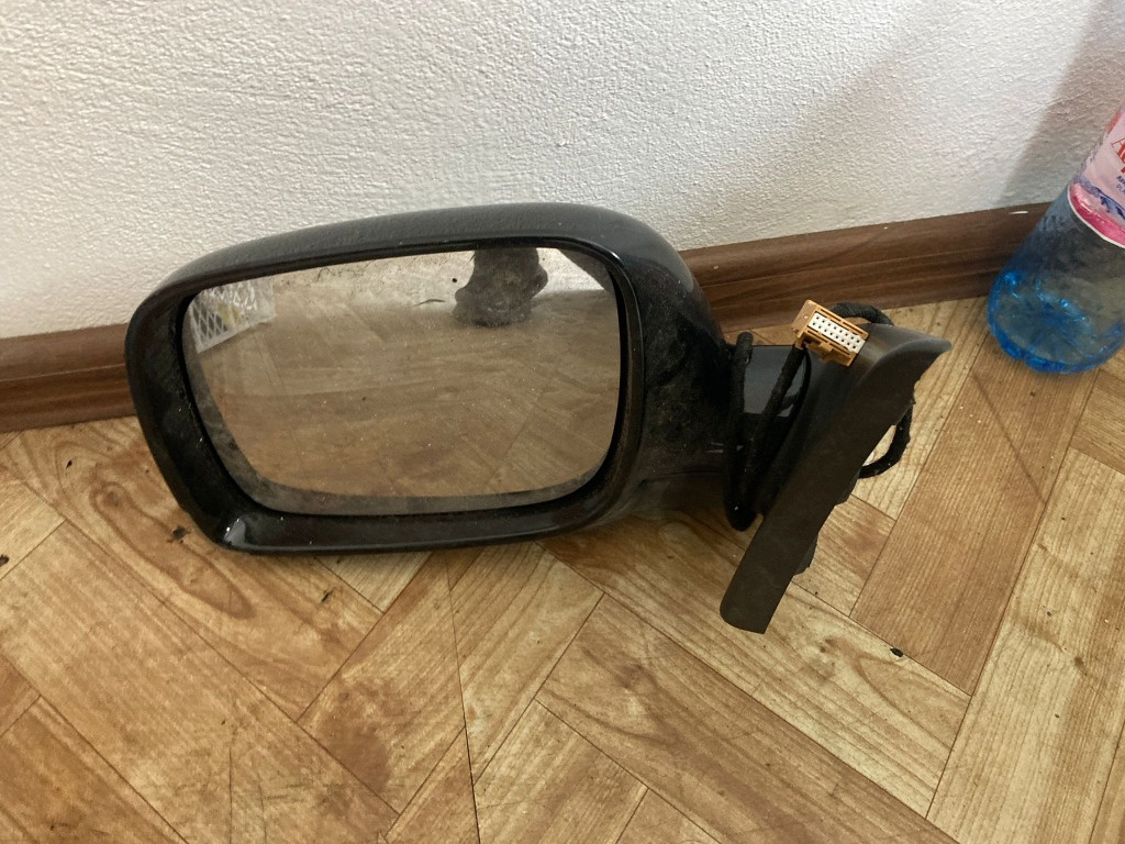 Oglinda stanga VW Touareg 7L cu 11 fire de Europa
