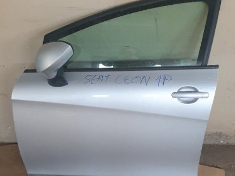 Oglinda usa stanga fata Seat Leon 1.2 TSI 1P an de fabricatie 2011