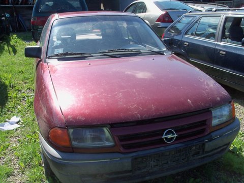 Opel Astra F, 1.6 benzina, 1992