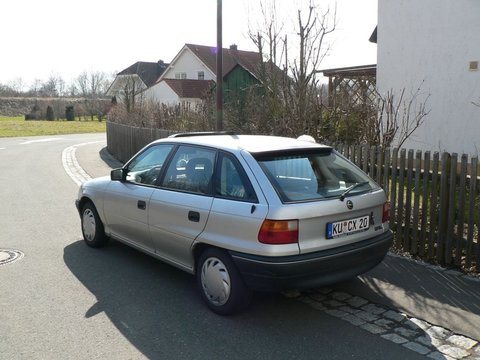Opel Astra F, an 1992, 55 kw, 1.6 Benzina