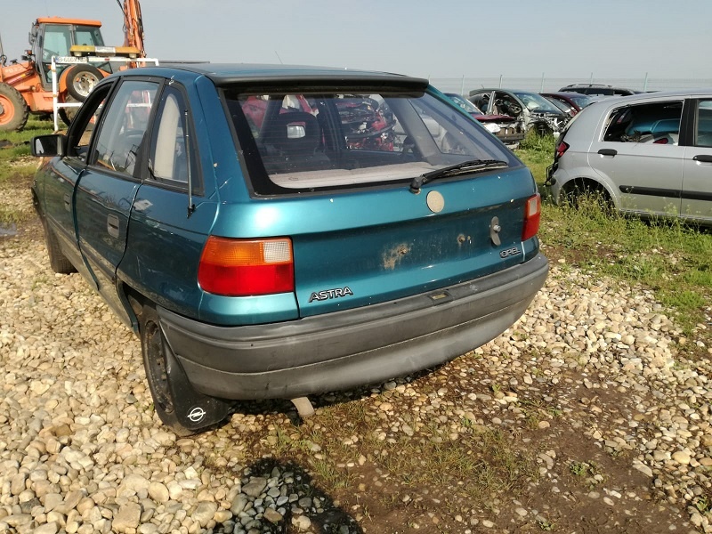 Opel Astra F din 1993, motor 1.4 benzina