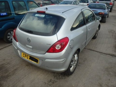 Opel Corsa D (2008) 1.3 75 CP Motorina