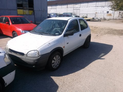 Opel Corsa dezmembrari