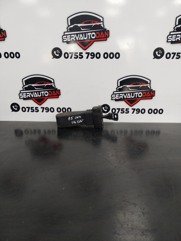 Opritor usa Audi A5 facelift (2012-2016) 2.0 Motorina 2014, 8T8837267A