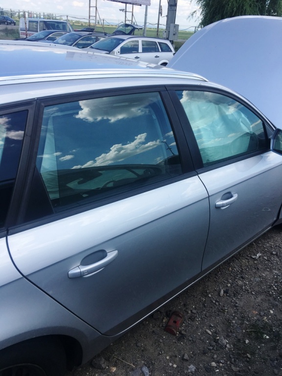 Opritor Usa Dreapta Fata Audi A4 B8