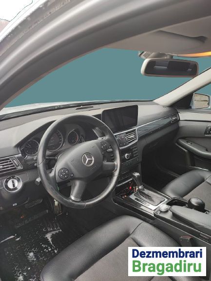 Opritor usa fata dreapta Mercedes-Benz E