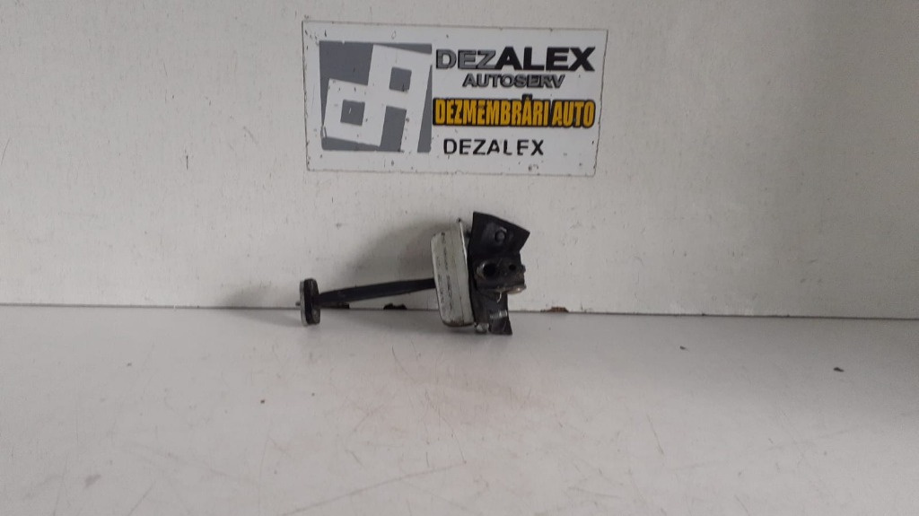 Opritor usa fata stanga Ford Focus 2 cod-3M51R2350