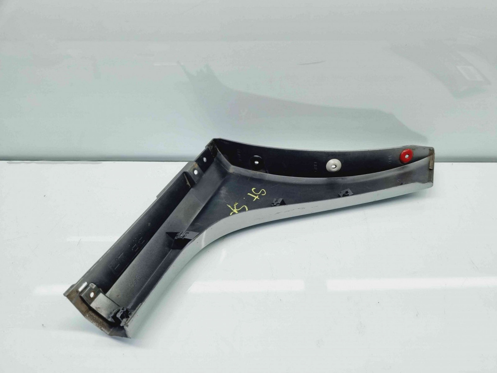 Ornament aripa stanga spate Renault Kole