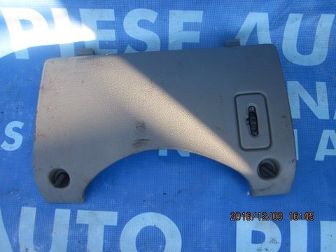 Ornament bord Renault Master; 8200188563 (capac tablou sigurante)